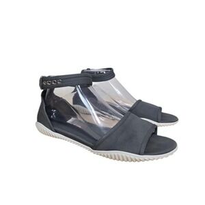 Prada Sandals Womens Size‎ 40 US 10 Gray Ankle Strap Flat Rubber Sole 3X5861